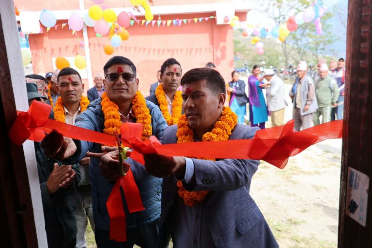रास्कोटमै मालपोत र नापी सेवा सुरु, नगर प्रमुख शाहीद्वारा उद्घाटन